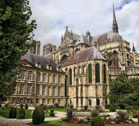 La cathédrale gothique de Reims